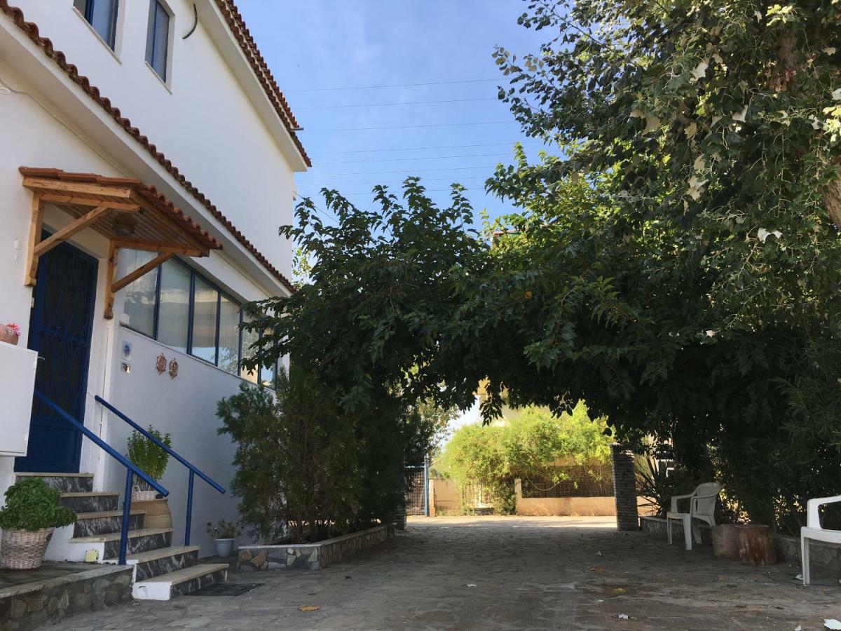 Demos Studios Kandia Bagian luar foto